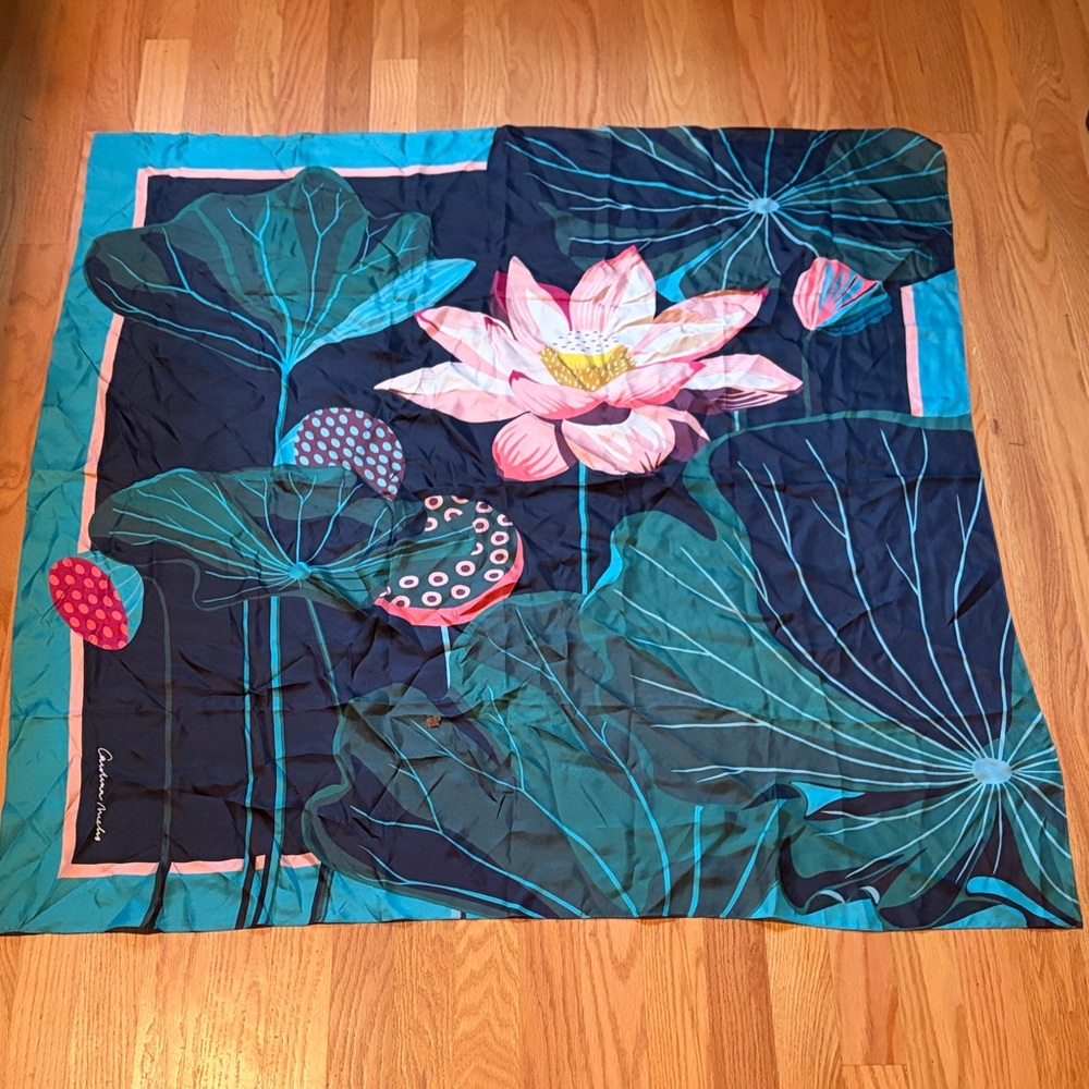 Talbots Carolina Melis lotus silk Scarf in Blue and Pink